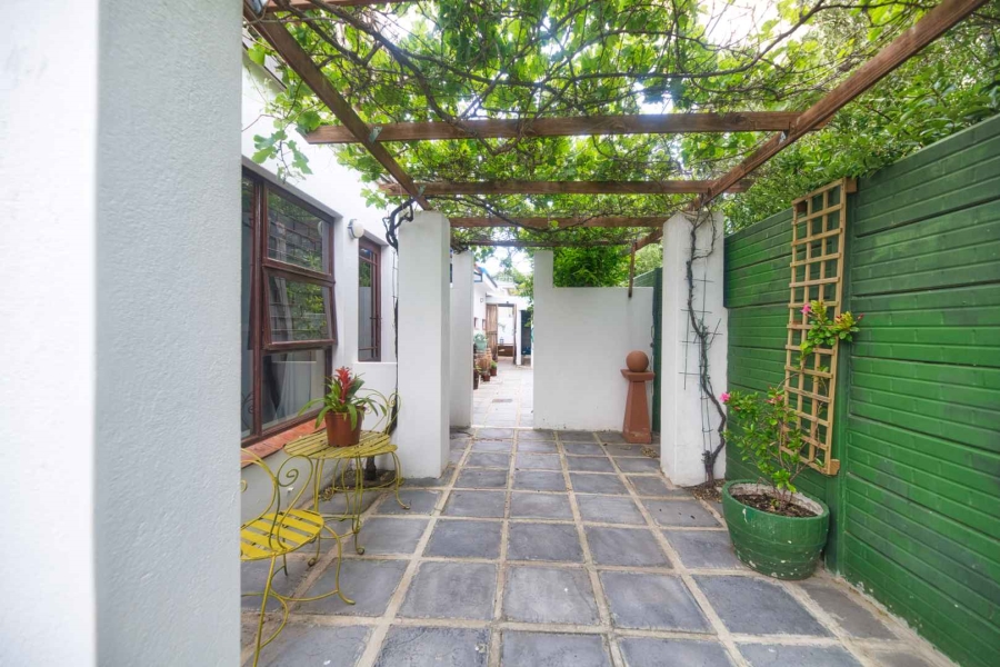 5 Bedroom Property for Sale in Fisherhaven Western Cape